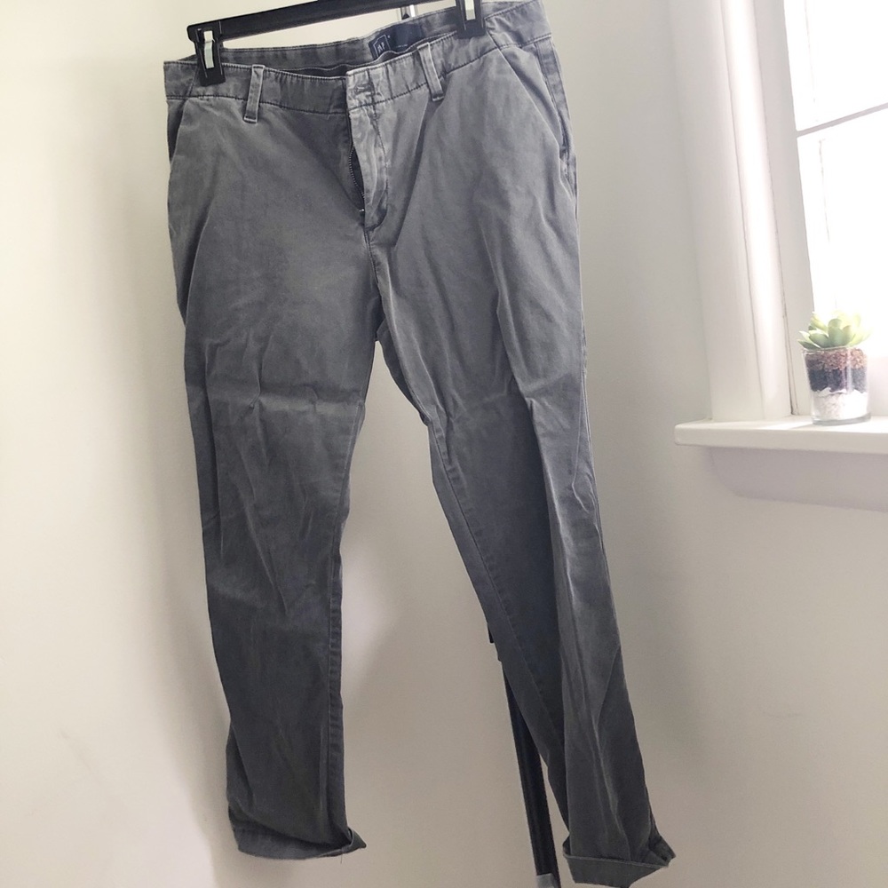 GREY GAP STRAIGHT PANTS